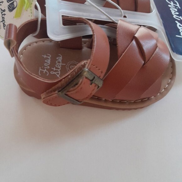 Baby Girls Tan Faux Leather Sandals Size 3 - Picture 4 of 6